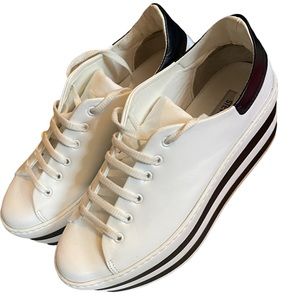 Steve Madden platform sneakers size 9